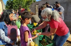 Assentamento do MST no Paraná doa 8 toneladas de alimentos a famílias do estado